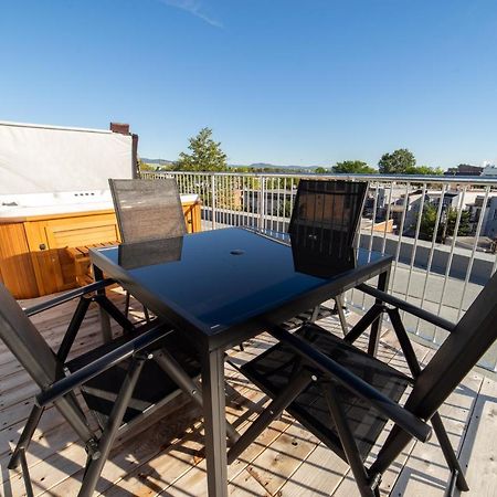 Apartament Aux Havres Urbains - Le Penthouse De La 3Ieme Avenue Québec Zewnętrze zdjęcie