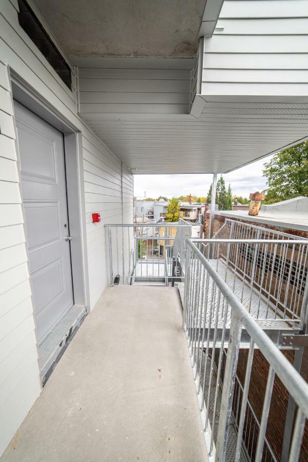Apartament Aux Havres Urbains - Le Penthouse De La 3Ieme Avenue Québec Zewnętrze zdjęcie